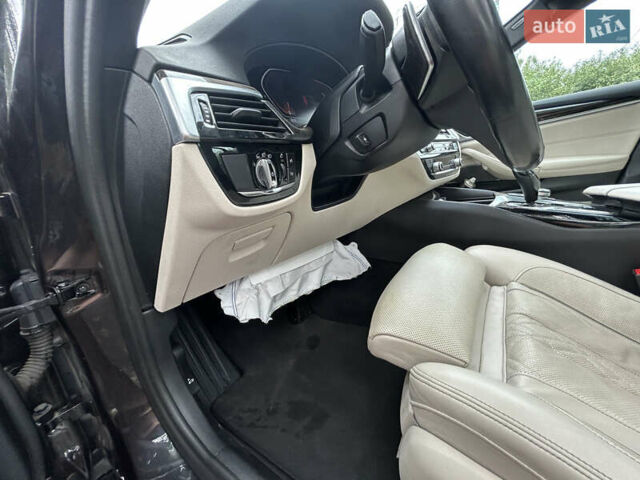 Сірий БМВ 5 Серія, об'ємом двигуна 2 л та пробігом 180 тис. км за 25900 $, фото 22 на Automoto.ua