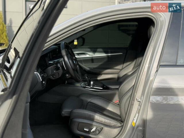 Сірий БМВ 5 Серія, об'ємом двигуна 3 л та пробігом 98 тис. км за 49500 $, фото 21 на Automoto.ua