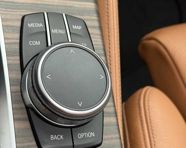 Серый БМВ 5 Серия, объемом двигателя 2 л и пробегом 63 тыс. км за 32999 $, фото 117 на Automoto.ua