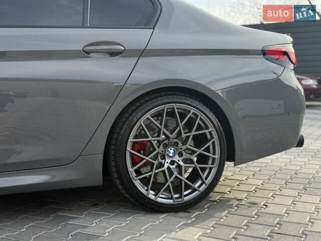 Сірий БМВ 5 Серія, об'ємом двигуна 3 л та пробігом 98 тис. км за 49500 $, фото 6 на Automoto.ua