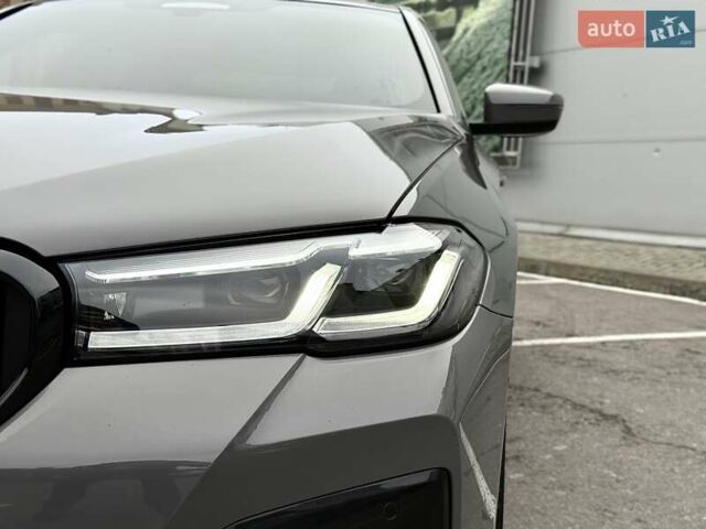 Сірий БМВ 5 Серія, об'ємом двигуна 2 л та пробігом 50 тис. км за 47700 $, фото 19 на Automoto.ua