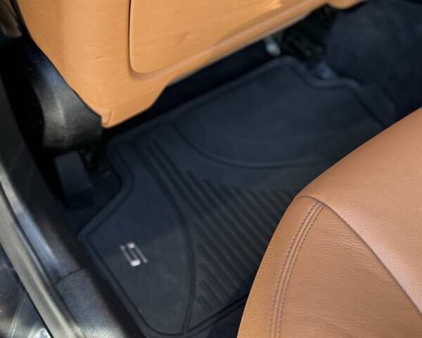 Серый БМВ 5 Серия, объемом двигателя 2 л и пробегом 64 тыс. км за 32900 $, фото 83 на Automoto.ua