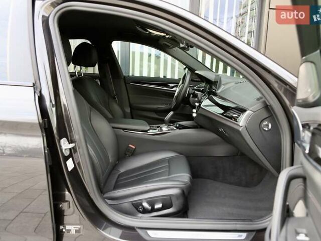 Серый БМВ 5 Серия, объемом двигателя 2 л и пробегом 66 тыс. км за 45999 $, фото 174 на Automoto.ua