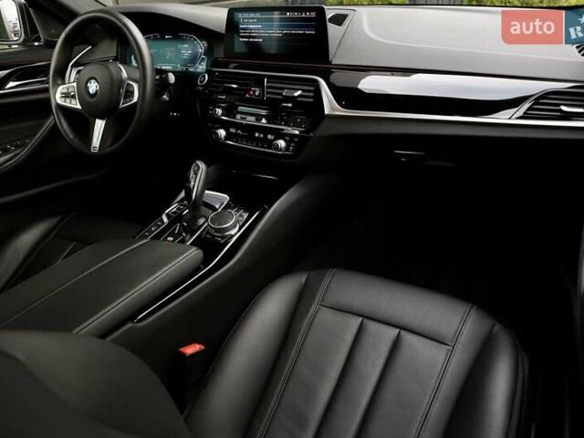 Серый БМВ 5 Серия, объемом двигателя 2 л и пробегом 66 тыс. км за 45999 $, фото 161 на Automoto.ua