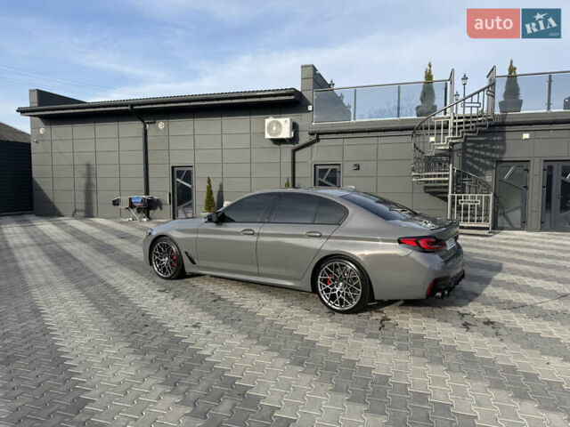 Сірий БМВ 5 Серія, об'ємом двигуна 3 л та пробігом 98 тис. км за 49500 $, фото 5 на Automoto.ua