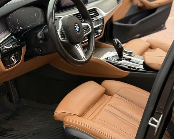 Серый БМВ 5 Серия, объемом двигателя 2 л и пробегом 63 тыс. км за 32999 $, фото 95 на Automoto.ua