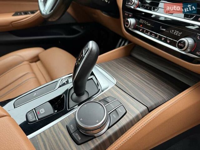 Серый БМВ 5 Серия, объемом двигателя 2 л и пробегом 63 тыс. км за 32999 $, фото 57 на Automoto.ua