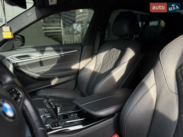 Сірий БМВ 5 Серія, об'ємом двигуна 3 л та пробігом 98 тис. км за 49500 $, фото 23 на Automoto.ua