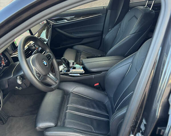 Серый БМВ 5 Серия, объемом двигателя 3 л и пробегом 69 тыс. км за 37500 $, фото 13 на Automoto.ua