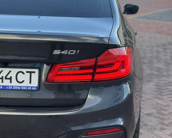 Серый БМВ 5 Серия, объемом двигателя 3 л и пробегом 69 тыс. км за 37500 $, фото 5 на Automoto.ua