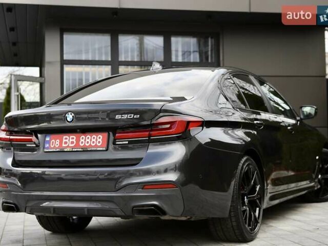 Серый БМВ 5 Серия, объемом двигателя 2 л и пробегом 66 тыс. км за 45999 $, фото 6 на Automoto.ua