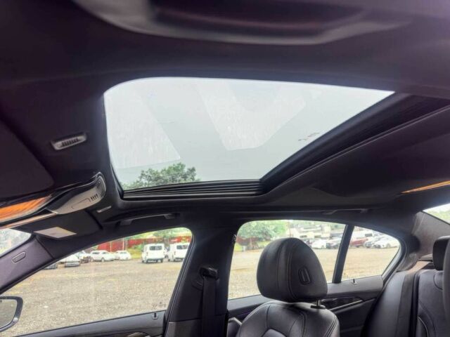 Серый БМВ 5 Серия, объемом двигателя 2 л и пробегом 32 тыс. км за 19600 $, фото 11 на Automoto.ua