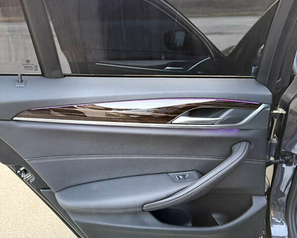 Сірий БМВ 5 Серія, об'ємом двигуна 2 л та пробігом 150 тис. км за 29999 $, фото 28 на Automoto.ua