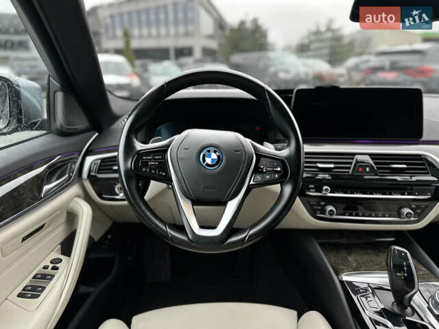 Серый БМВ 5 Серия, объемом двигателя 2 л и пробегом 46 тыс. км за 42500 $, фото 10 на Automoto.ua