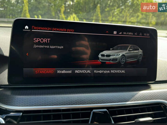 Серый БМВ 5 Серия, объемом двигателя 2 л и пробегом 95 тыс. км за 51000 $, фото 18 на Automoto.ua
