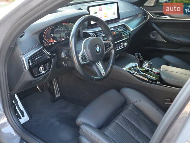 Сірий БМВ 5 Серія, об'ємом двигуна 2.99 л та пробігом 106 тис. км за 56500 $, фото 31 на Automoto.ua