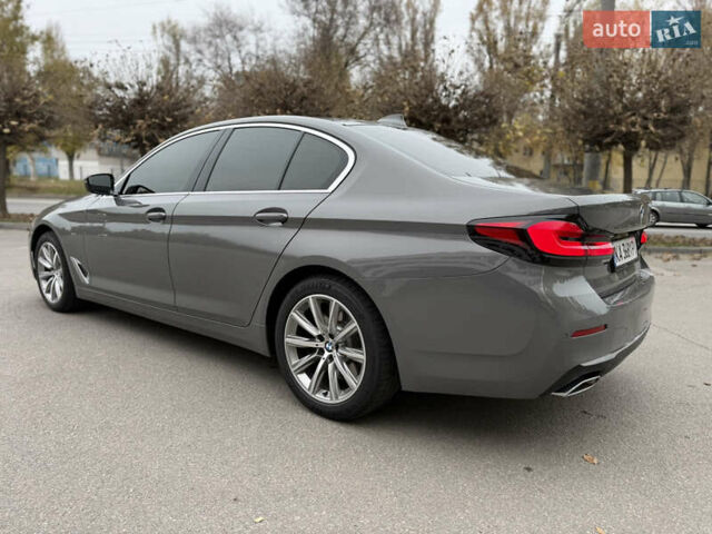 Серый БМВ 5 Серия, объемом двигателя 3 л и пробегом 139 тыс. км за 45999 $, фото 14 на Automoto.ua