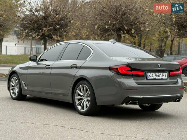 Серый БМВ 5 Серия, объемом двигателя 3 л и пробегом 139 тыс. км за 45999 $, фото 9 на Automoto.ua