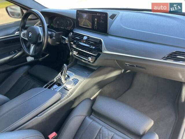 Серый БМВ 5 Серия, объемом двигателя 2 л и пробегом 117 тыс. км за 34500 $, фото 33 на Automoto.ua