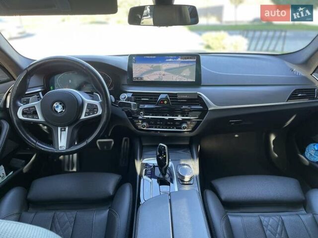 Серый БМВ 5 Серия, объемом двигателя 2 л и пробегом 117 тыс. км за 34500 $, фото 37 на Automoto.ua