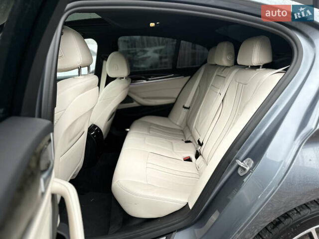 Серый БМВ 5 Серия, объемом двигателя 2 л и пробегом 46 тыс. км за 42500 $, фото 18 на Automoto.ua