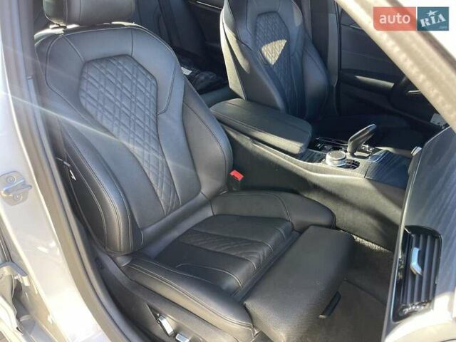 Серый БМВ 5 Серия, объемом двигателя 2 л и пробегом 117 тыс. км за 34500 $, фото 30 на Automoto.ua