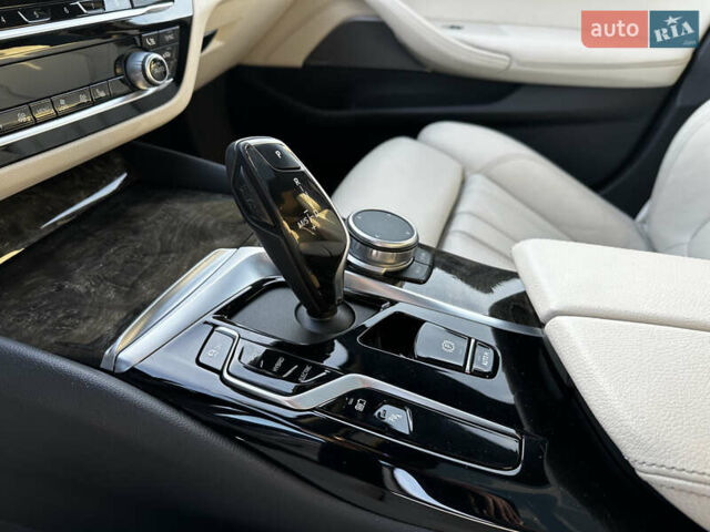 Сірий БМВ 5 Серія, об'ємом двигуна 2 л та пробігом 46 тис. км за 42500 $, фото 15 на Automoto.ua