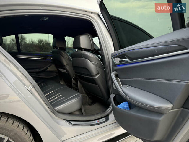 Серый БМВ 5 Серия, объемом двигателя 3 л и пробегом 65 тыс. км за 51700 $, фото 43 на Automoto.ua