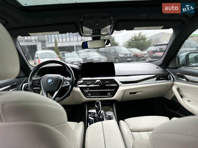 Серый БМВ 5 Серия, объемом двигателя 2 л и пробегом 46 тыс. км за 42500 $, фото 19 на Automoto.ua