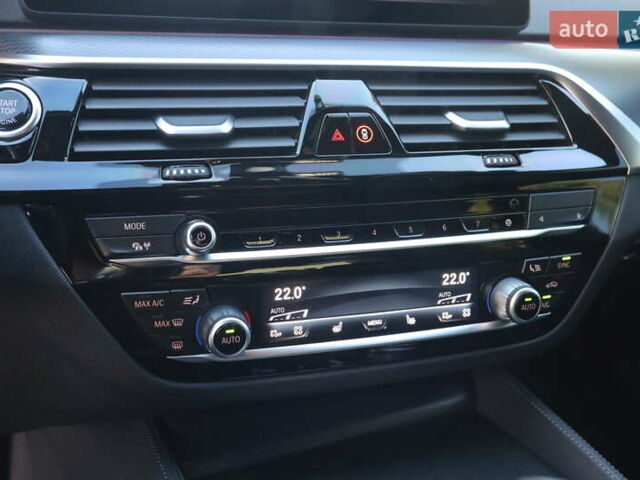 Сірий БМВ 5 Серія, об'ємом двигуна 2.99 л та пробігом 106 тис. км за 56500 $, фото 35 на Automoto.ua