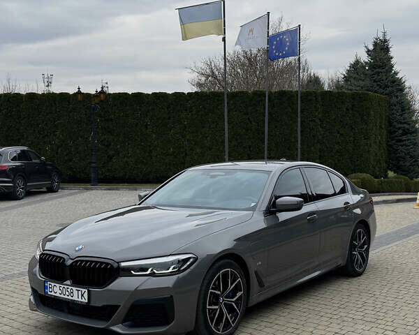 Серый БМВ 5 Серия, объемом двигателя 2 л и пробегом 95 тыс. км за 51000 $, фото 1 на Automoto.ua