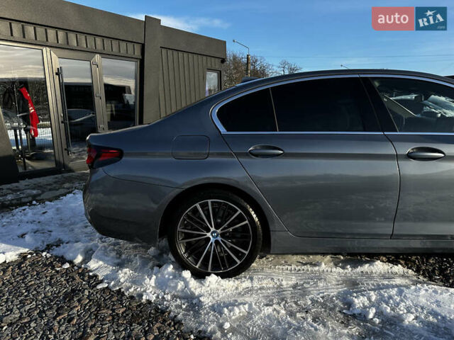 Сірий БМВ 5 Серія, об'ємом двигуна 2 л та пробігом 46 тис. км за 42500 $, фото 5 на Automoto.ua