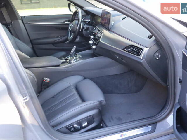 Сірий БМВ 5 Серія, об'ємом двигуна 2.99 л та пробігом 106 тис. км за 56500 $, фото 23 на Automoto.ua
