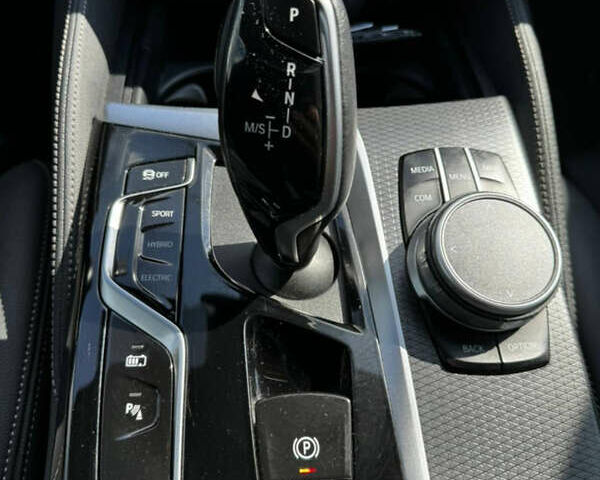 Серый БМВ 5 Серия, объемом двигателя 2 л и пробегом 95 тыс. км за 51000 $, фото 12 на Automoto.ua