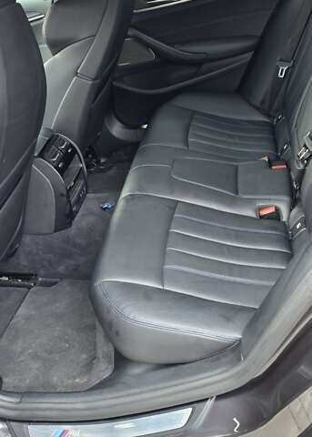 Сірий БМВ 5 Серія, об'ємом двигуна 3 л та пробігом 82 тис. км за 61927 $, фото 9 на Automoto.ua