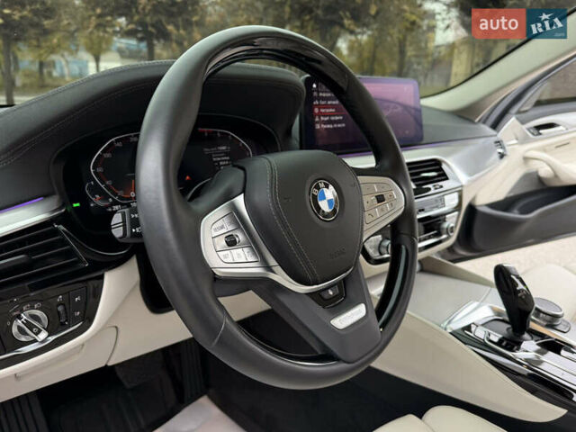 Серый БМВ 5 Серия, объемом двигателя 3 л и пробегом 139 тыс. км за 45999 $, фото 25 на Automoto.ua