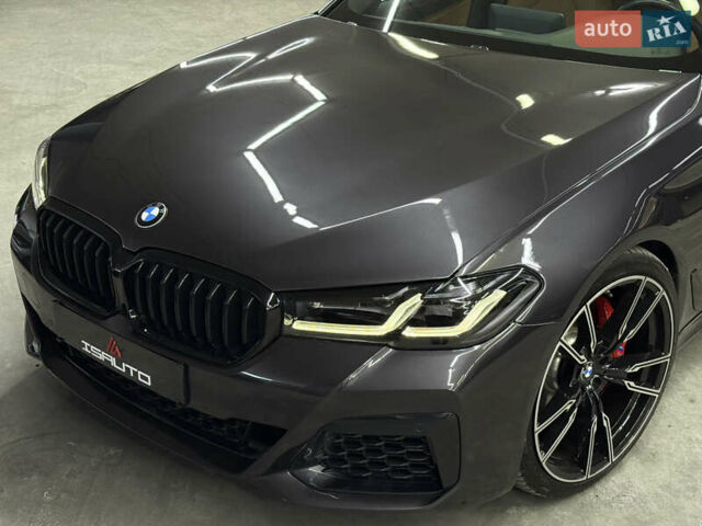 Серый БМВ 5 Серия, объемом двигателя 3 л и пробегом 57 тыс. км за 44500 $, фото 7 на Automoto.ua