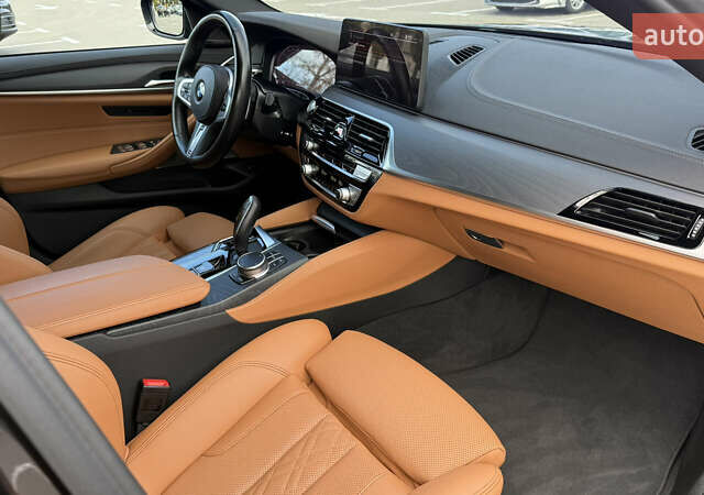 Сірий БМВ 5 Серія, об'ємом двигуна 2 л та пробігом 68 тис. км за 60000 $, фото 9 на Automoto.ua