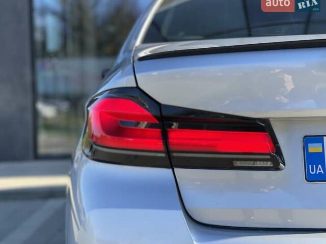 Серый БМВ 5 Серия, объемом двигателя 2 л и пробегом 117 тыс. км за 34500 $, фото 11 на Automoto.ua