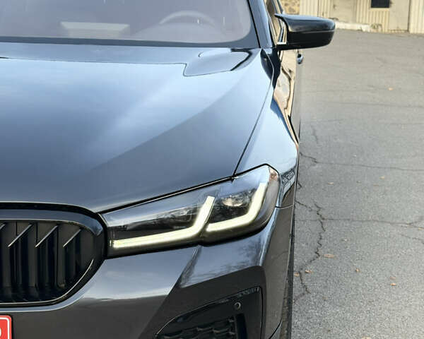 Сірий БМВ 5 Серія, об'ємом двигуна 2 л та пробігом 150 тис. км за 29999 $, фото 45 на Automoto.ua