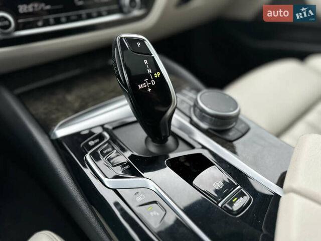 Серый БМВ 5 Серия, объемом двигателя 2 л и пробегом 46 тыс. км за 42500 $, фото 13 на Automoto.ua