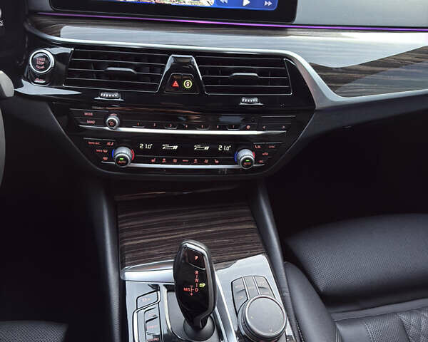 Сірий БМВ 5 Серія, об'ємом двигуна 2 л та пробігом 150 тис. км за 29999 $, фото 37 на Automoto.ua