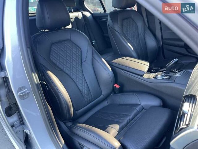 Серый БМВ 5 Серия, объемом двигателя 2 л и пробегом 117 тыс. км за 34500 $, фото 22 на Automoto.ua