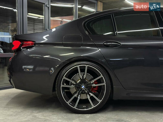Серый БМВ 5 Серия, объемом двигателя 3 л и пробегом 57 тыс. км за 44500 $, фото 17 на Automoto.ua