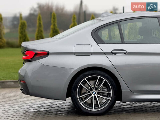 Серый БМВ 5 Серия, объемом двигателя 2 л и пробегом 27 тыс. км за 58700 $, фото 45 на Automoto.ua