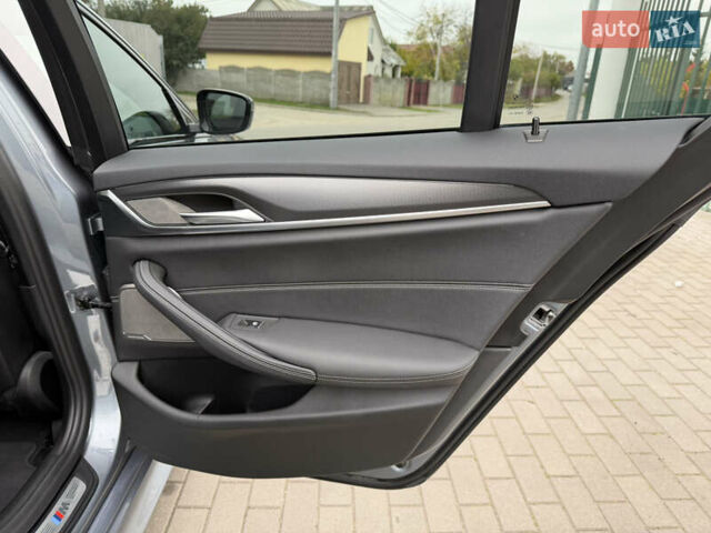 Серый БМВ 5 Серия, объемом двигателя 3 л и пробегом 205 тыс. км за 42800 $, фото 45 на Automoto.ua