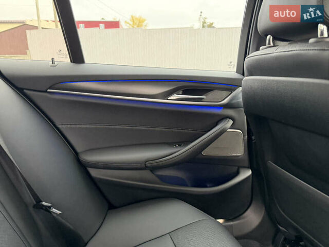 Серый БМВ 5 Серия, объемом двигателя 3 л и пробегом 205 тыс. км за 42800 $, фото 50 на Automoto.ua