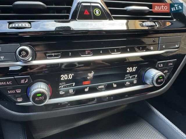 Сірий БМВ 5 Серія, об'ємом двигуна 3 л та пробігом 187 тис. км за 44700 $, фото 39 на Automoto.ua