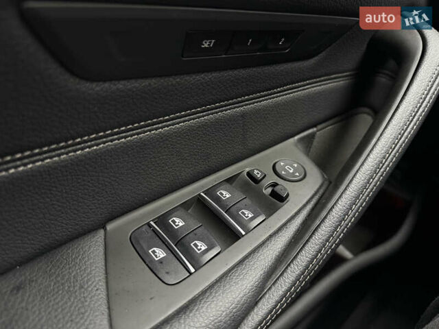 Серый БМВ 5 Серия, объемом двигателя 3 л и пробегом 4 тыс. км за 46000 $, фото 29 на Automoto.ua