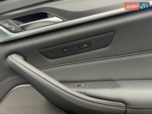 Серый БМВ 5 Серия, объемом двигателя 2 л и пробегом 27 тыс. км за 58700 $, фото 88 на Automoto.ua